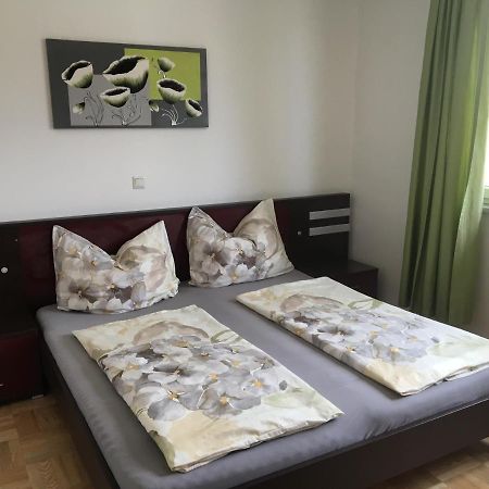 Wohnhaus City Sued Herzogsdorf المظهر الخارجي الصورة