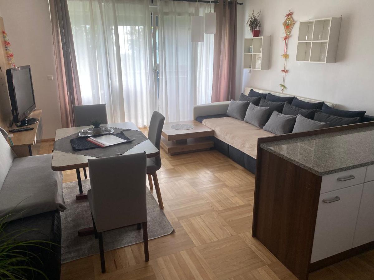 Wohnhaus City Sued Herzogsdorf المظهر الخارجي الصورة